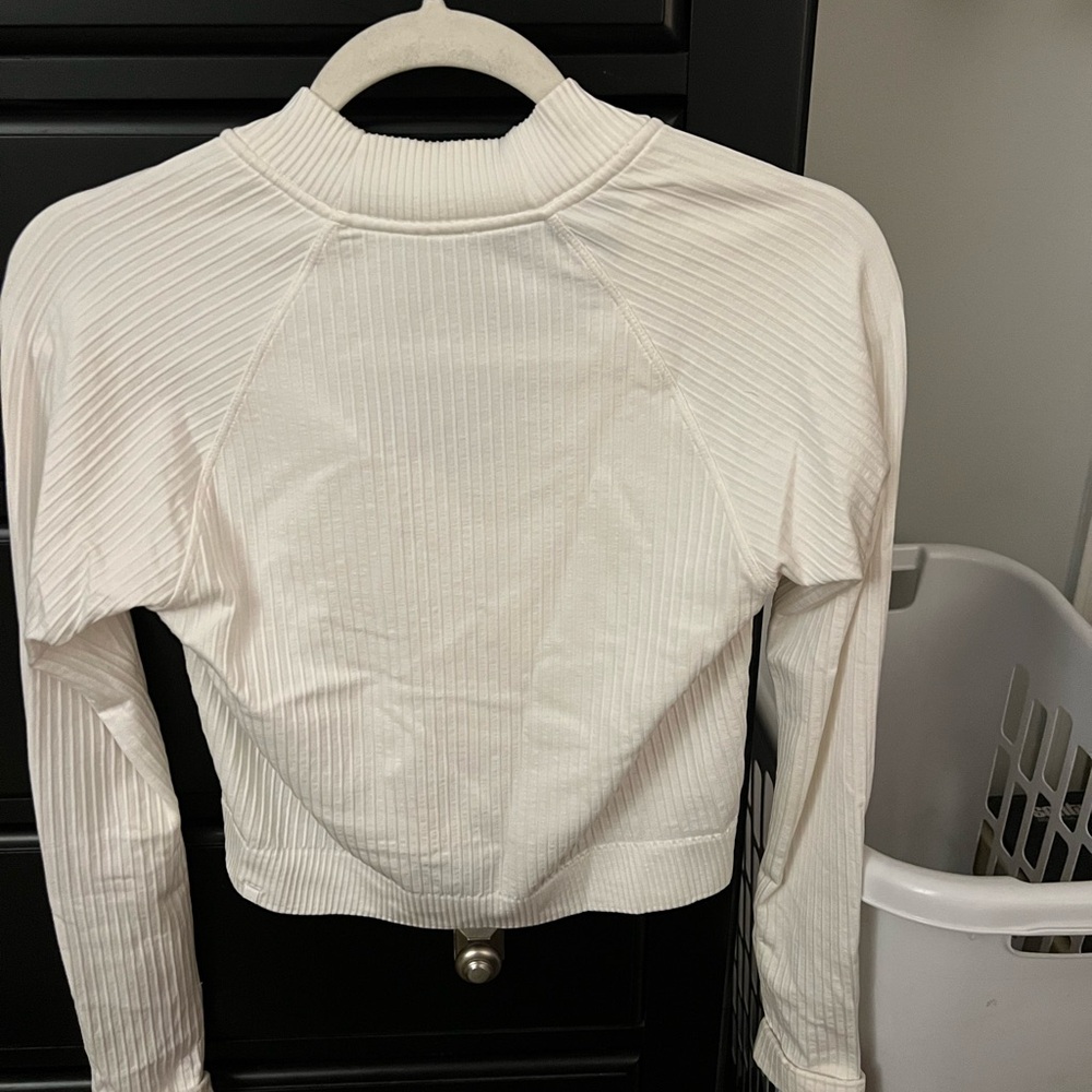 Lululemon it’s Rulu cropped half zip